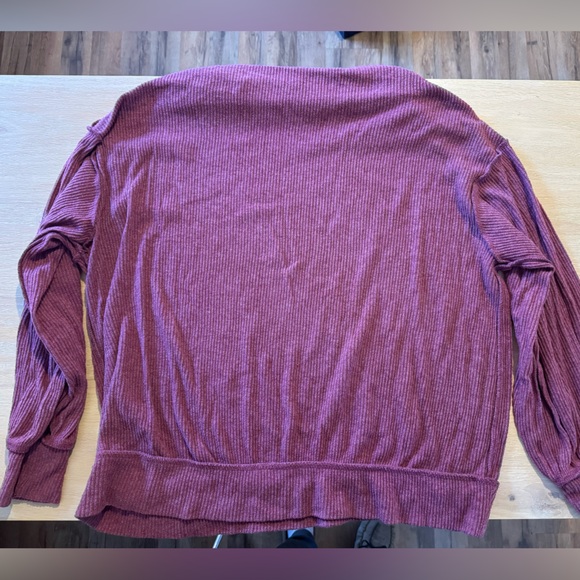 Free People Women’s Sweater - Picture 3 of 3